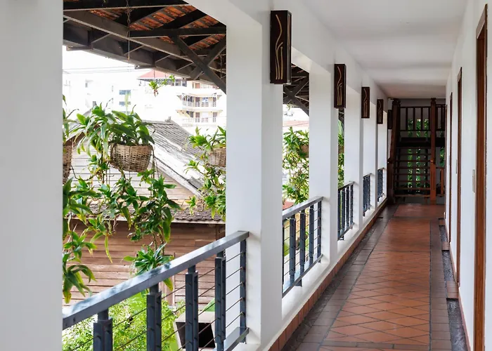 Hotel Sakaban 4*